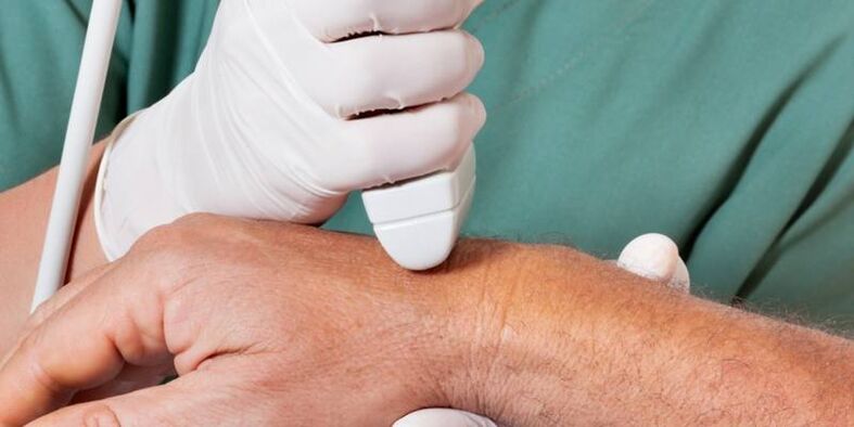 arthritis as the cause of pain in the finger joint